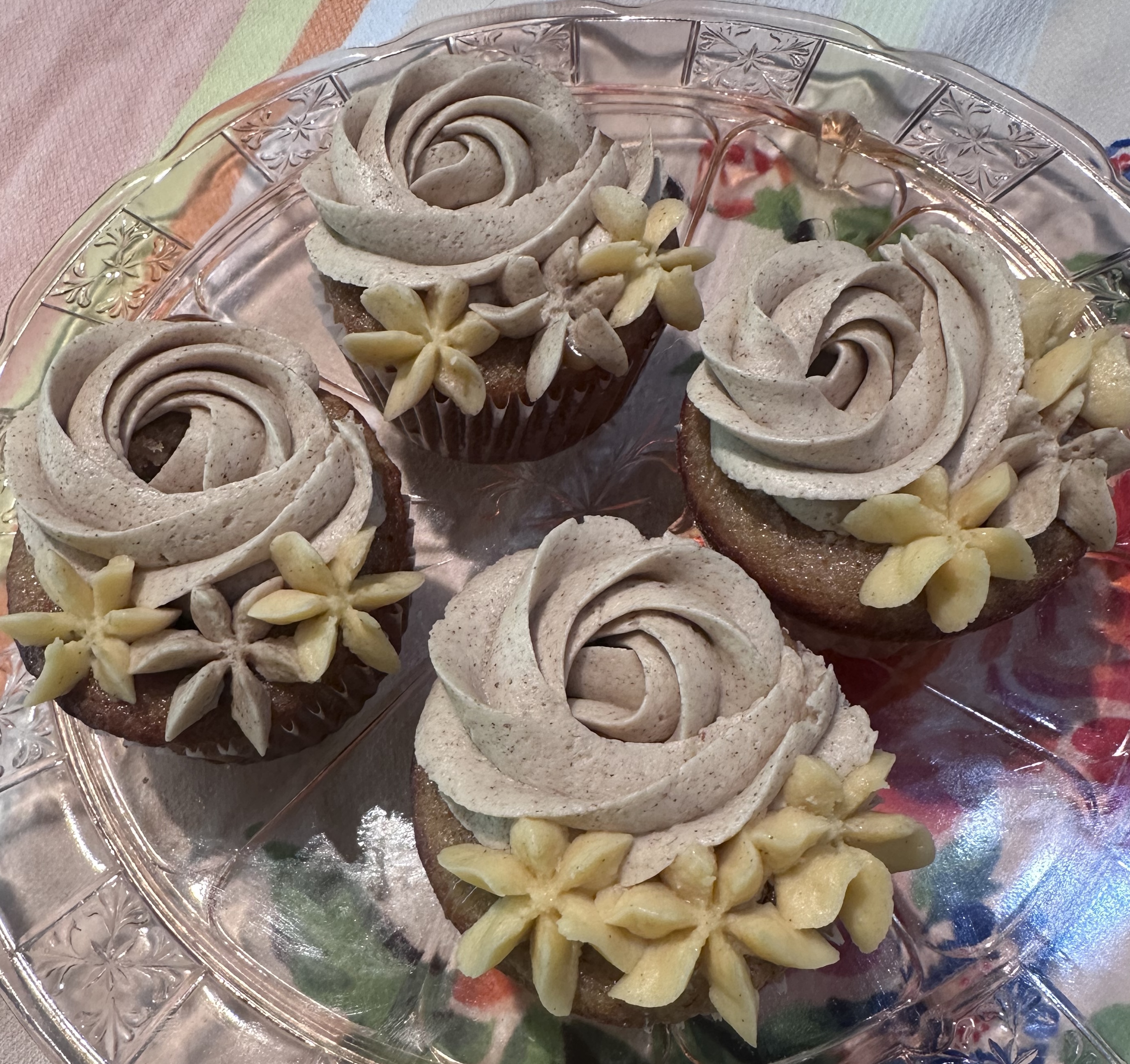 Cinnamon Maple Cider cupcake